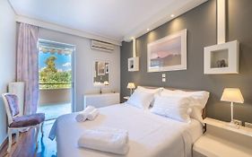 Central 3Br Apartment Next To Panormou Metro!
